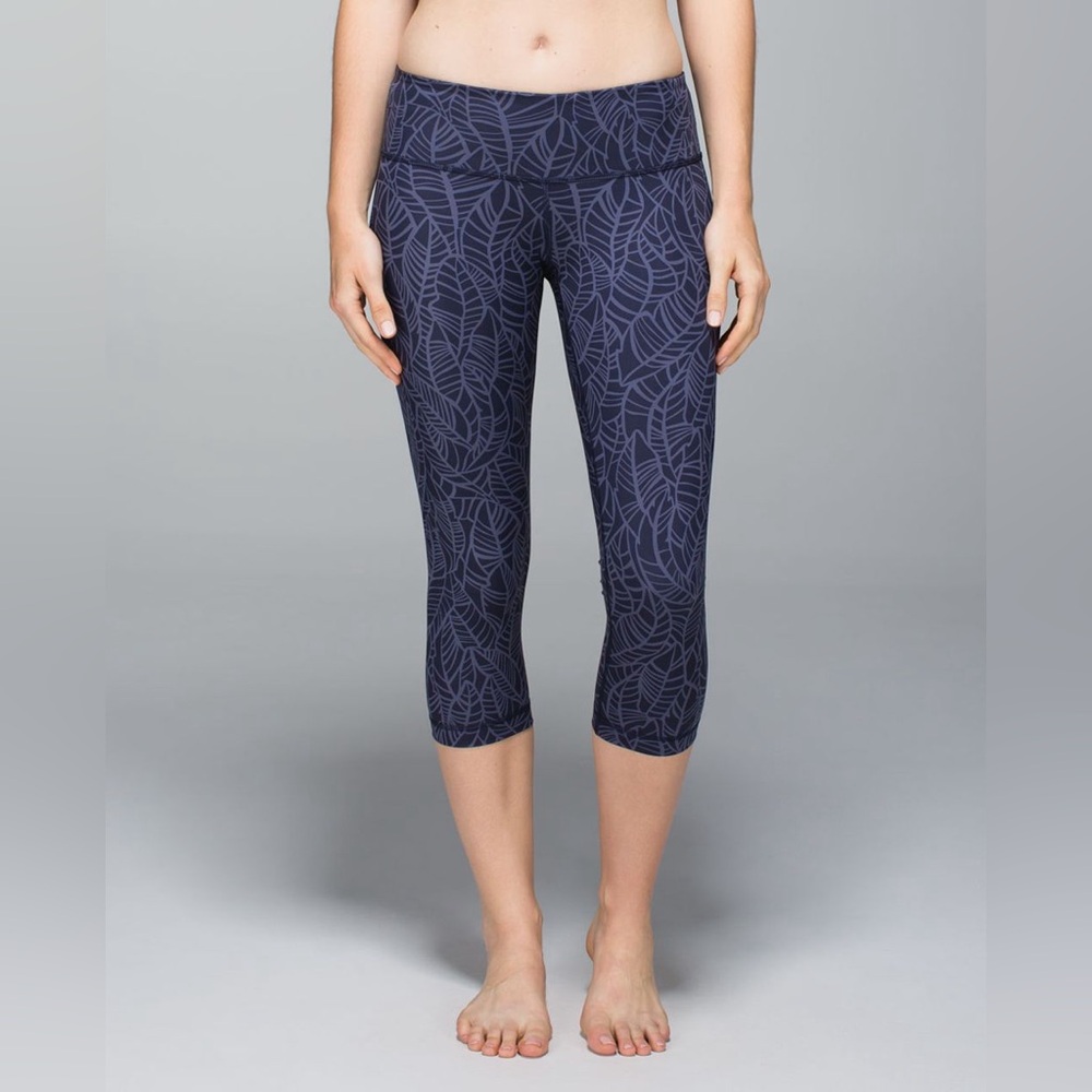 Lululemon Wunder Under Crop Luxtreme Pretty Palm Cadet Greyvy Capri Leggings